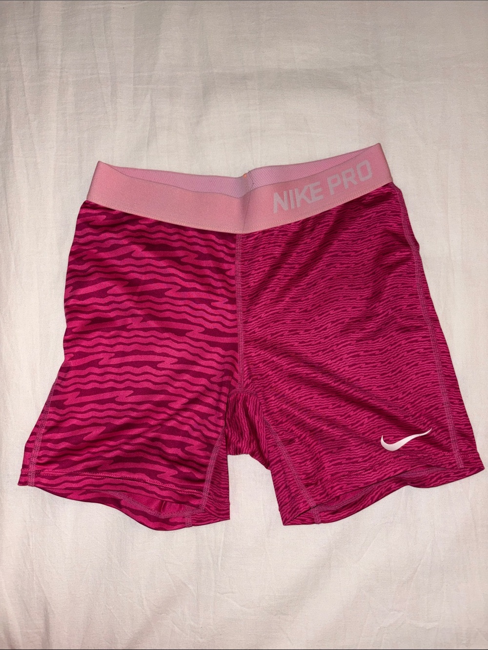 Nike Women's Hot Pink Patterned Pro Compression Shorts